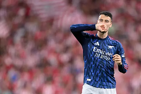 أسرع هدف بديل.. 21 ثانية تحرم مارتينيلي من رقم قياسي في دوري أبطال أوروبا